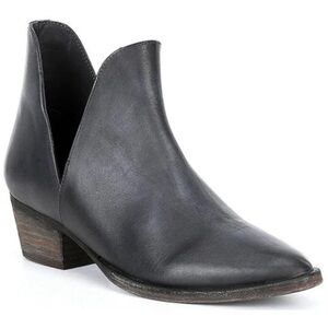 Free People Double V Cut Ankle Boots - Sz 8.5 US/38.5 EU - Very Good Used Condit